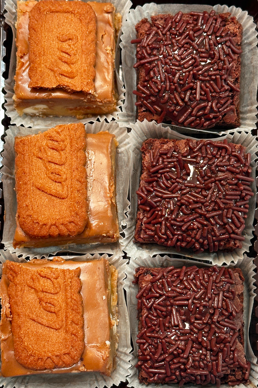 The Smile Brownie Box